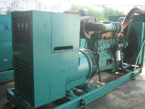 集安租赁发电机- 发电机碳刷磨损的原因是什么