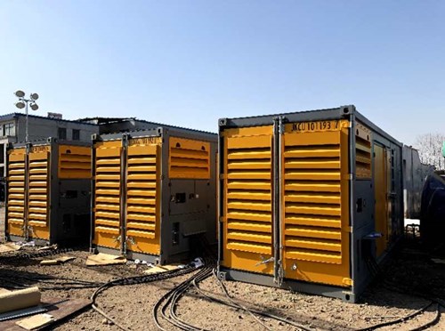 集安防冻液的气味异常可能是由哪些原因导致的？