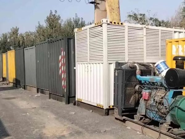 集安200KW柴油发电机机组每小时油耗是多少？